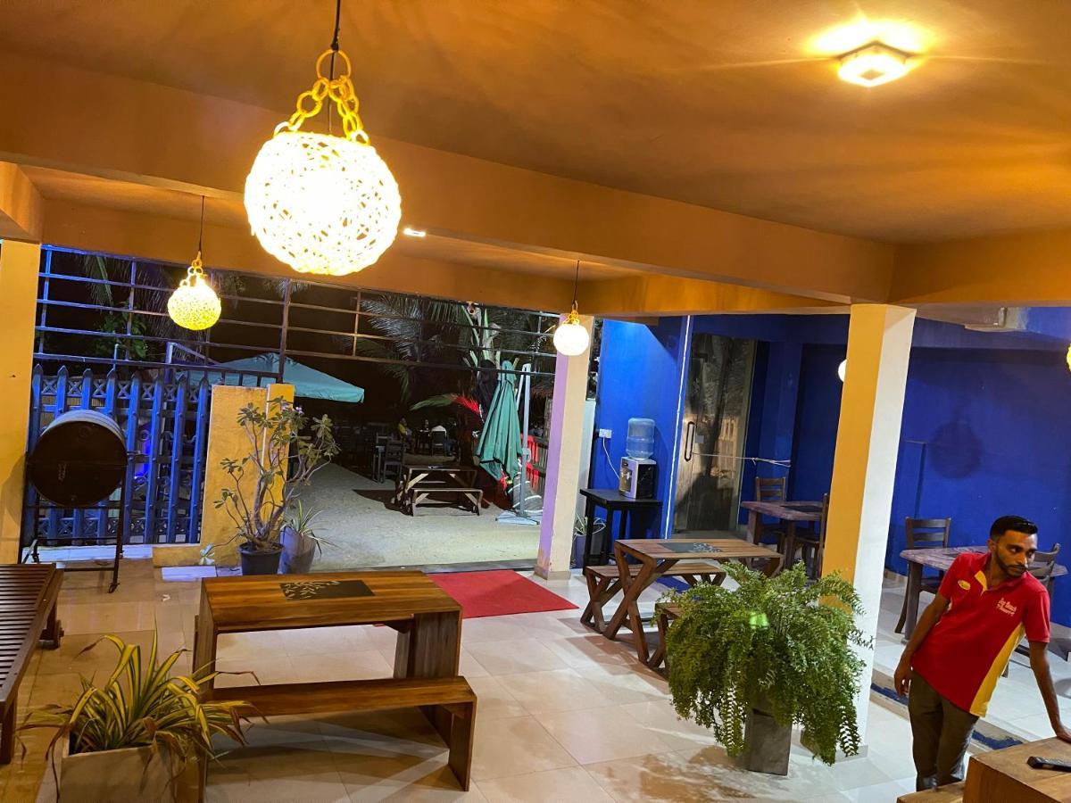 Sea Beach Resort Negombo Exterior photo